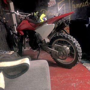 2004 crf 230 fast ass hell starts rite up